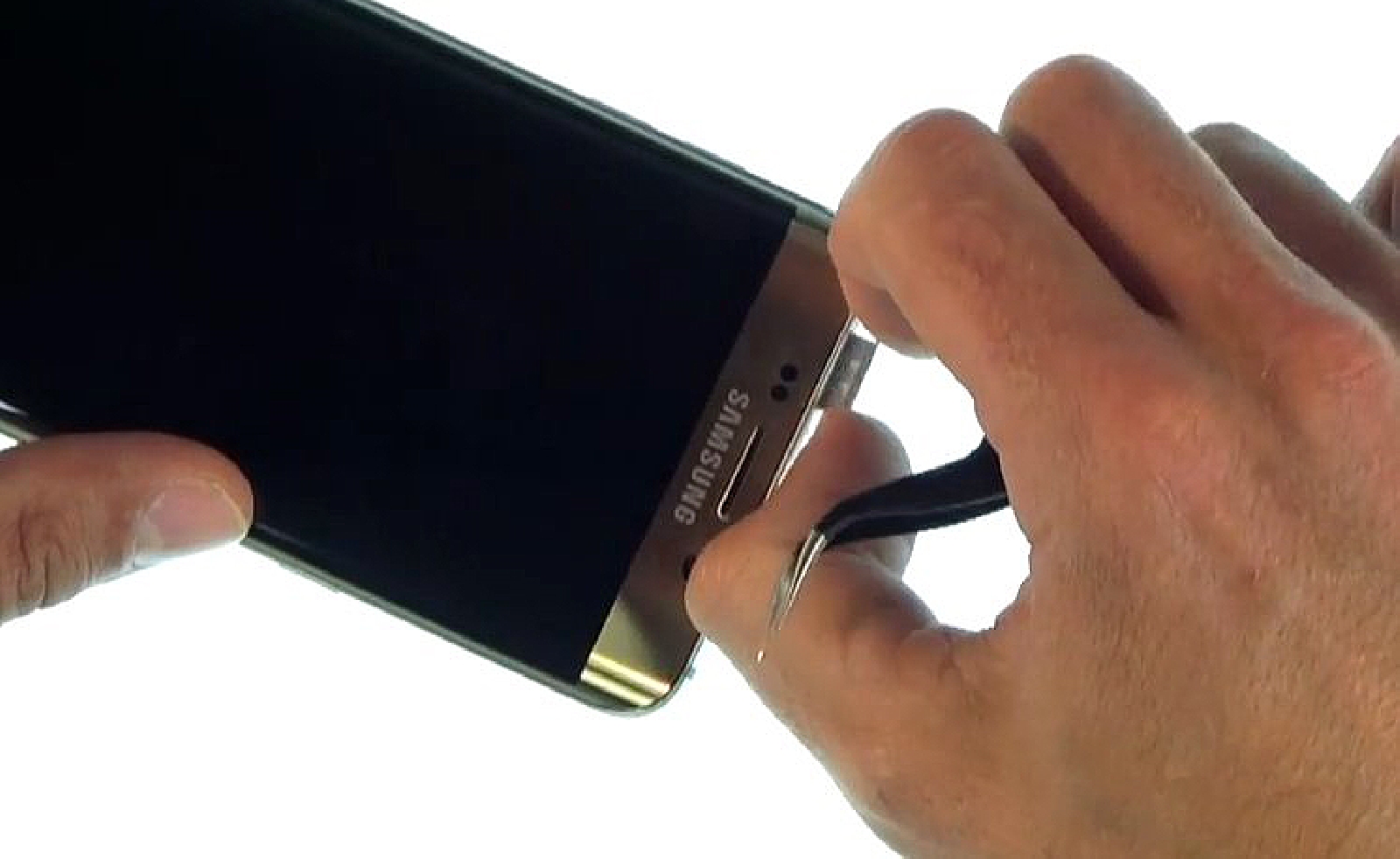 Changement d'écran (vitre+Amoled) sur Galaxy S6 Edge Plus photo 3